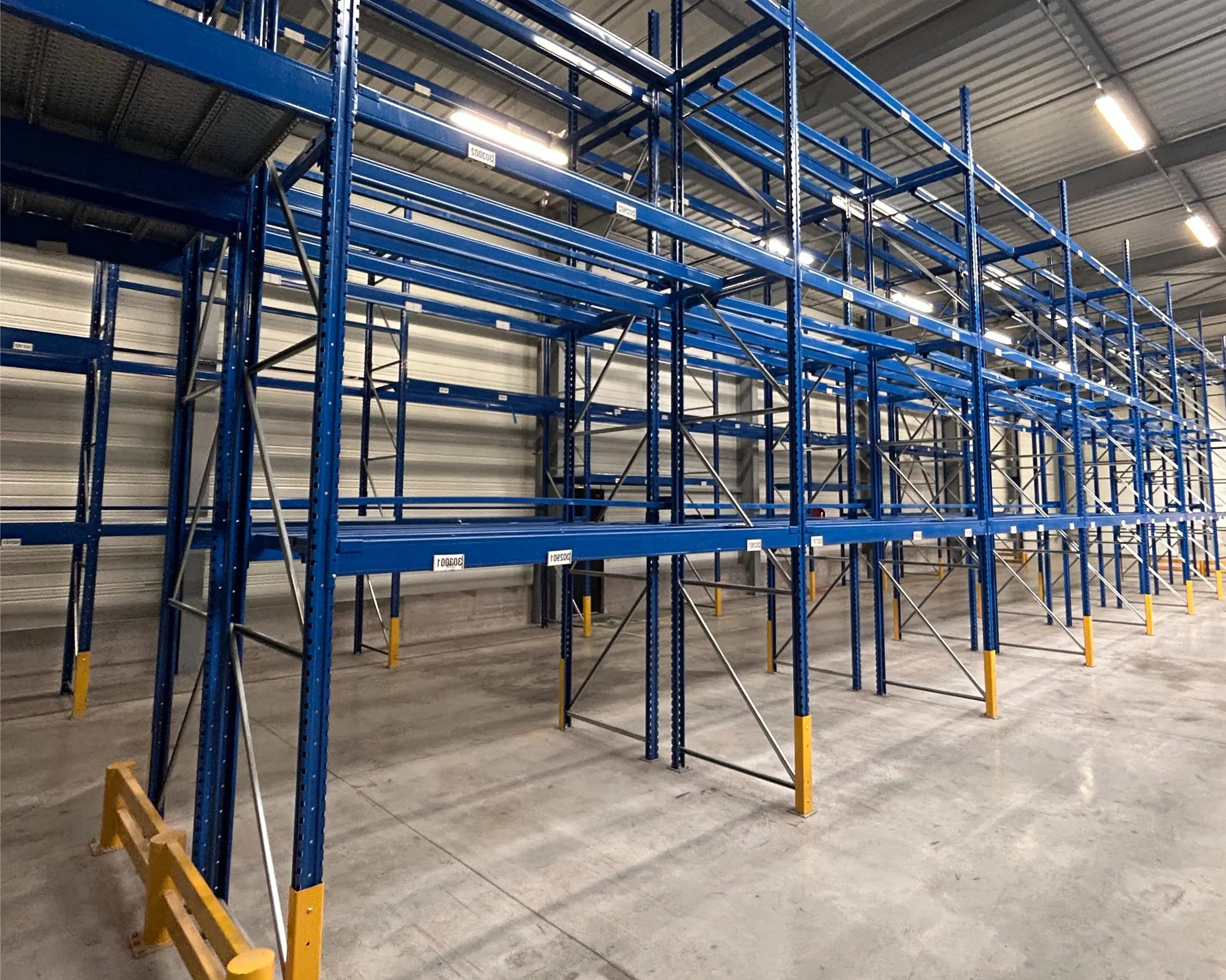 Guide complet des racks à palettes d'occasion : spécifications, capacité et modularité SOS Rayonnages